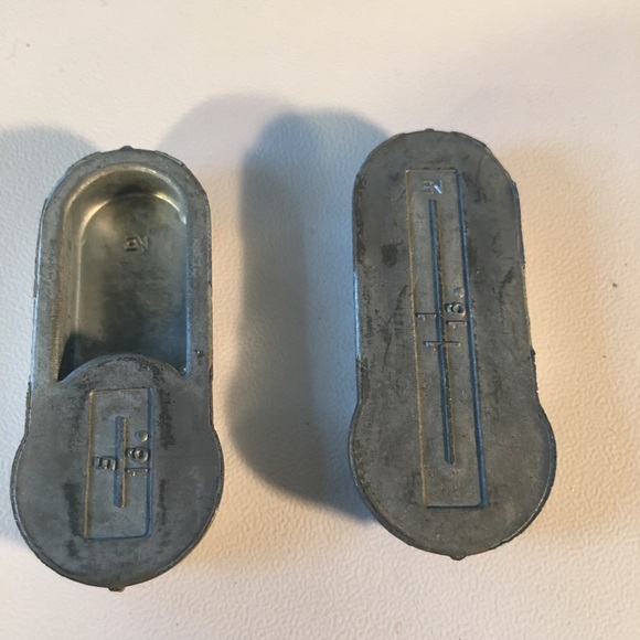 Vintage Singer Buttonholer No. 160506 - Picture 8 of 16